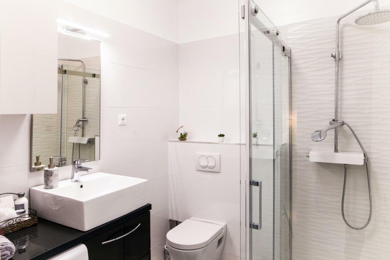 L&L Apartments Split Ngoại thất bức ảnh