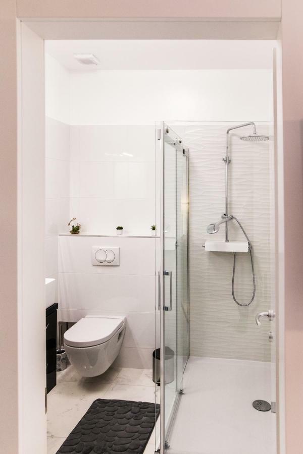 L&L Apartments Split Ngoại thất bức ảnh